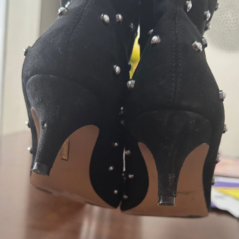 Louise et Cie Black Ankle Boots with Pearl Accents